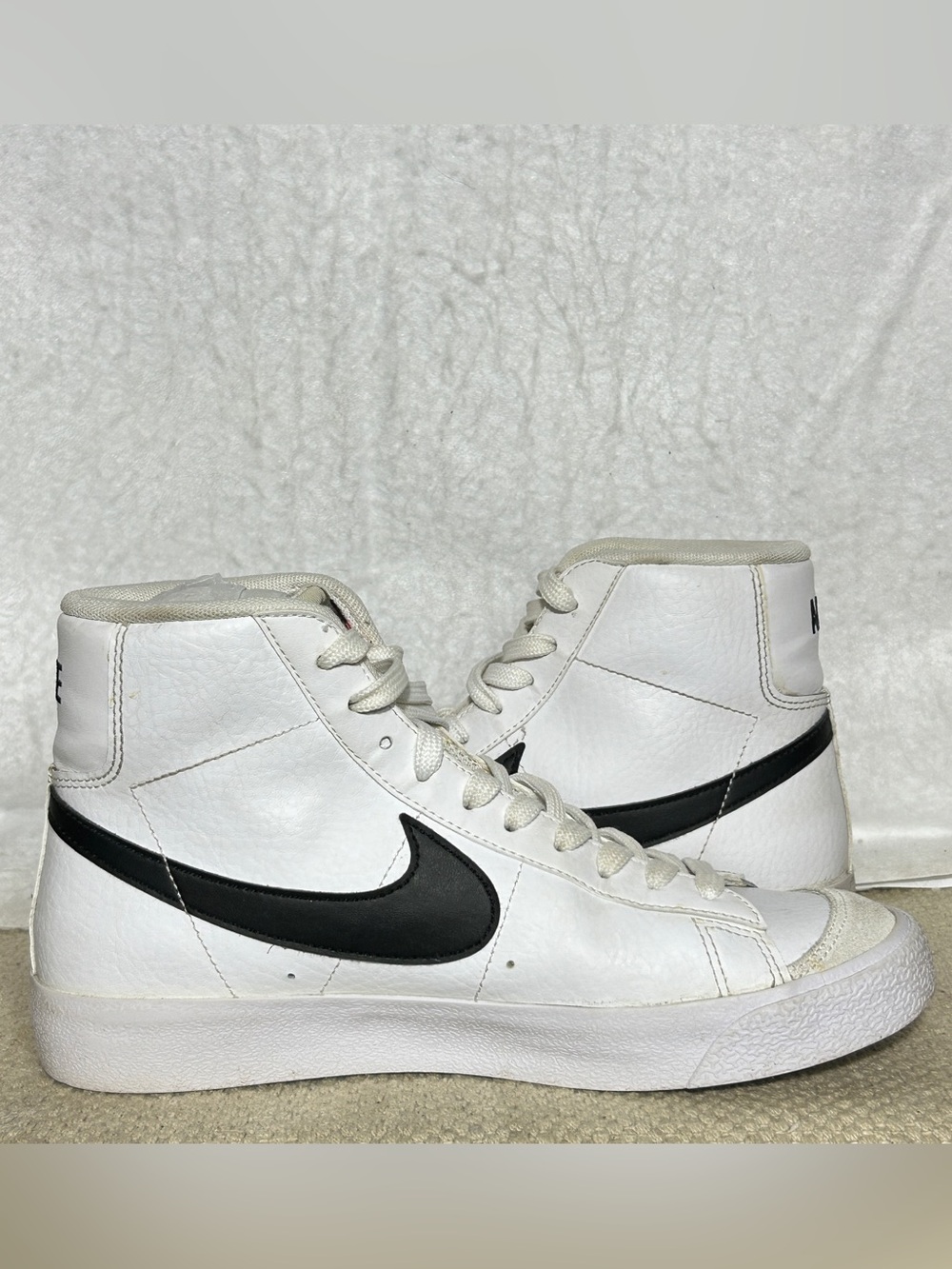 Nike Youth White GS Blazer Mid'77 Vintage Leather/Suede Sneakers Shoes SZ 6Y - Picture 7 of 14